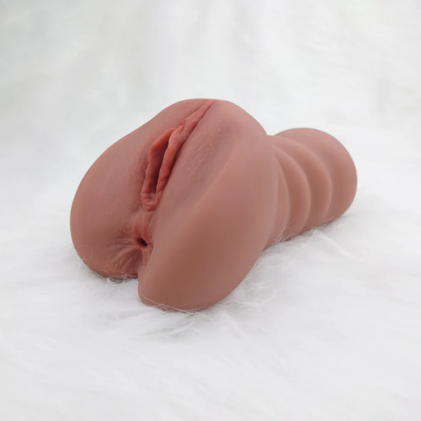 The Red Peach Delightful Double flexible couples’ toy designed for shared stimulation